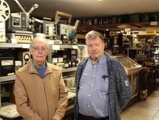 DE VERZAMELAAR. Broers Julien (83) en François (76) stellen onwaarschijnlijke collectie oude apparaten tentoon: “Mocht mijn vrouw nog leven, ze had mij al lang buiten gegooid”