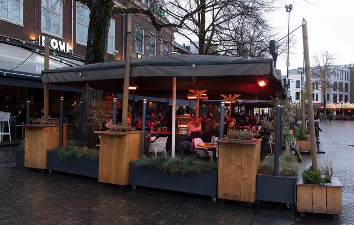 Een aantal horecabedrijven in Enschede zal zaterdag ‘gewoon’ open zijn.