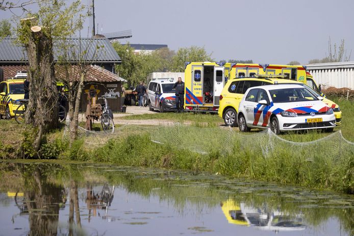 Police and emergency services at Molensingel in Alblasserdam, where the victims fell in a shooting incident