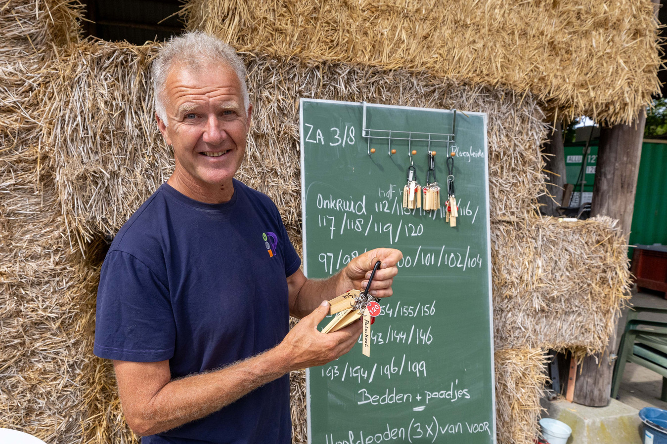 190-gezinnen-eten-van-rijke-oogst-herenboerderij-in-s-heer-abtskerke