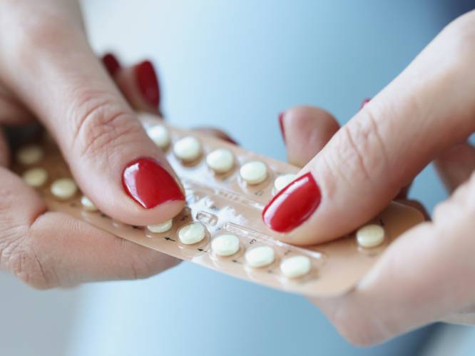 Hoger libido, meer puisten: wat gebeurt er met je lichaam als je stopt met de pil? Gynaecologen: “Je testosteron stijgt”