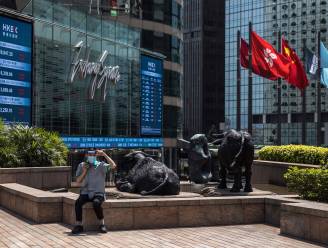 Beurs in Hongkong schiet omhoog na verkoopgolf in techsector