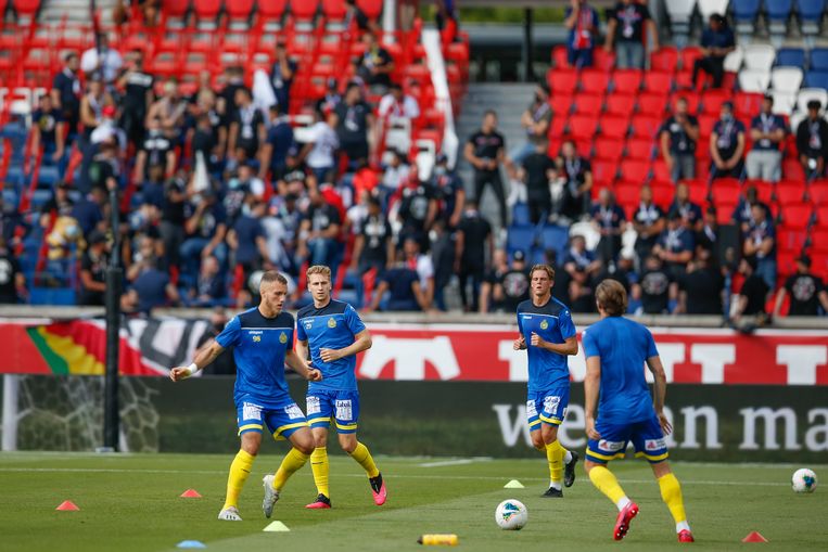 Spelers van Waasland-Beveren. Beeld BELGA