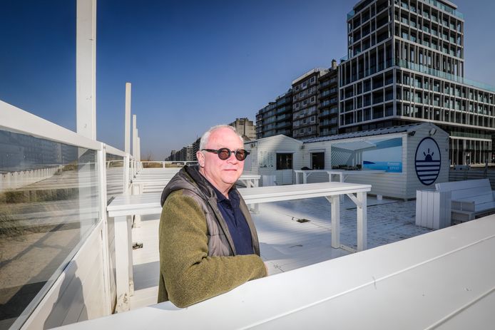 Philip Averein van Chagall Beachbar opent pas volgende week