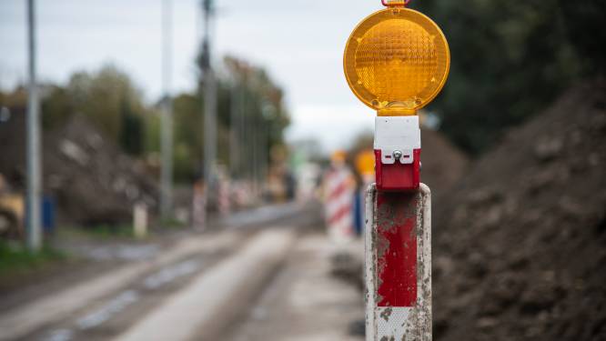 Rioleringswerken aan kruispunt Vaartstraat-Esplanadestraat: “Het verkeer moet een omleiding volgen”