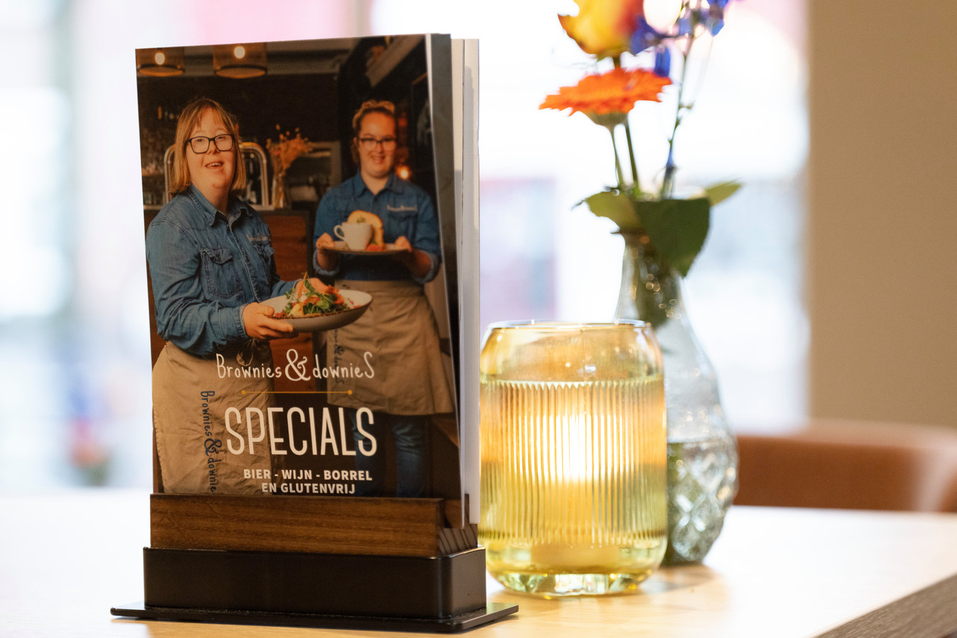 Dit is Brownies & Downies in Almelo horeca met een sociale inslag, en