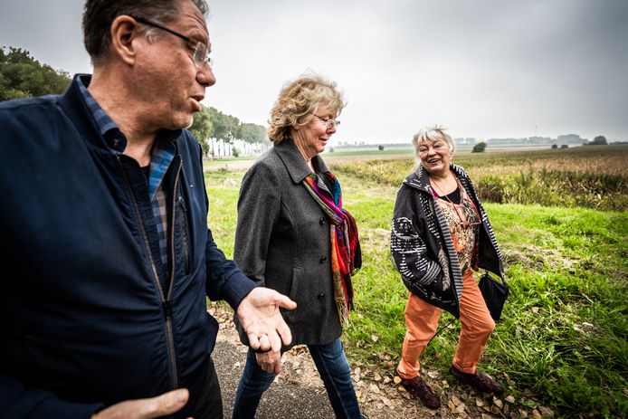 Wil van den Hurk (links).