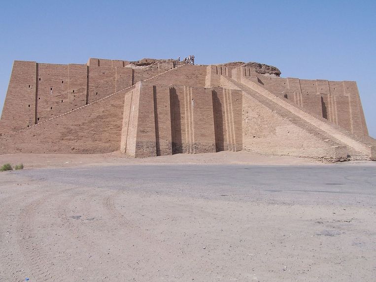 Een voorbeeld van een ziggurat in Irak. Beeld Creative Commons 3.0