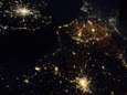 Astronaut neemt foto van ons land en er blijken 's nachts wel wat lichten te branden