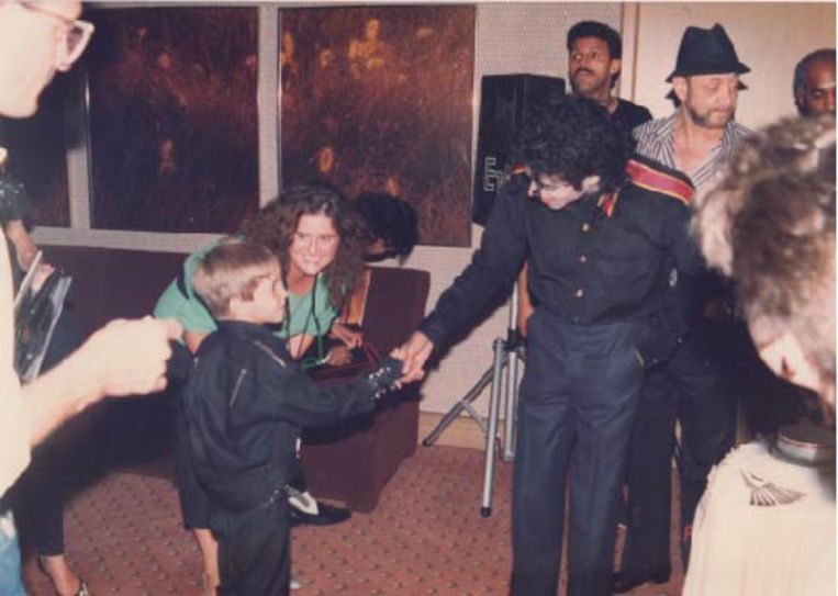 Wade Robson ontmoet Michael Jackson voor het eerst. Beeld 