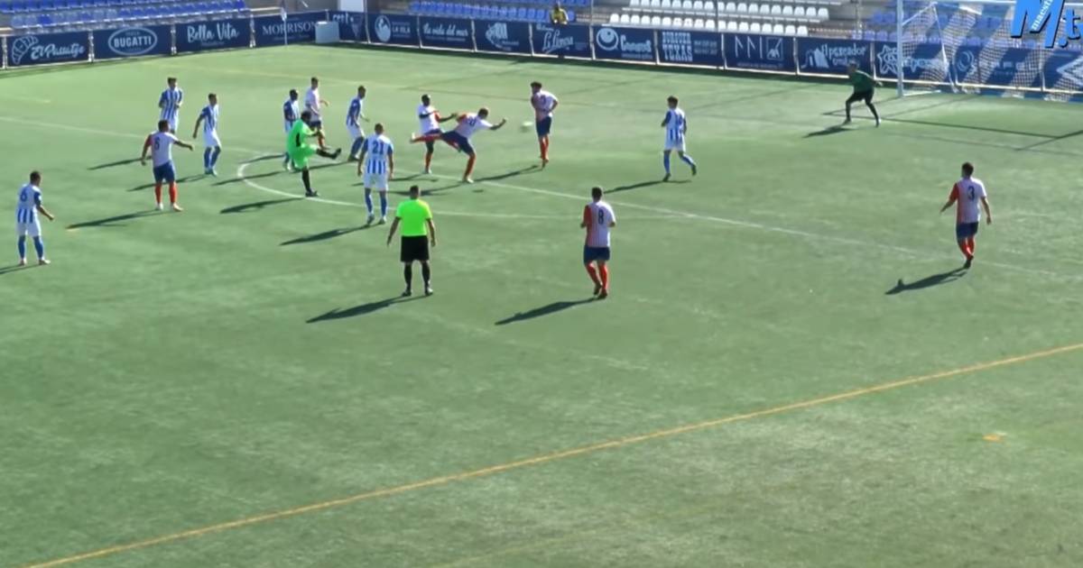 Bizarre ontknoping: doelman scoort in 94ste minuut en dan gebeurt dit - De Gelderlander