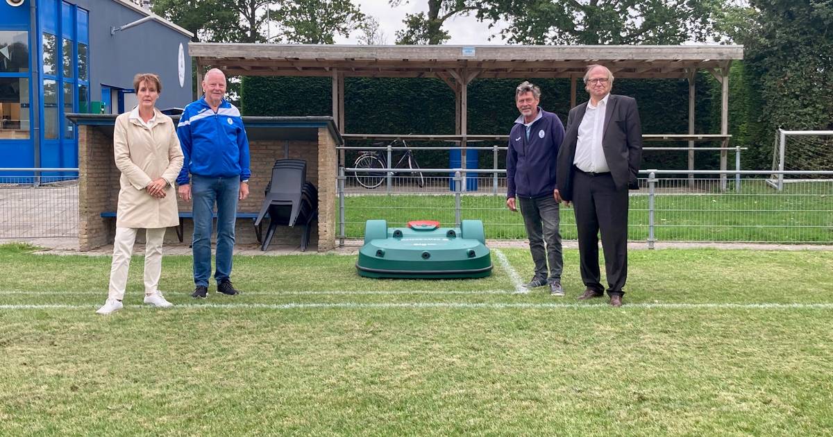 Na VV IJzendijke hoopt Sluis op meer kampioenen door inzet robotmaaiers