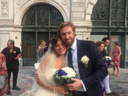 In Vale Korte Broek Op Sjieke Italiaanse Bruiloft Binnenland