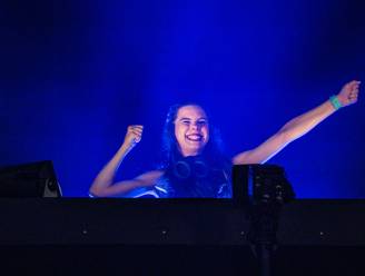 Stralende glimlach, bonkende beats: Amber Broos maakt indruk op Tomorrowland