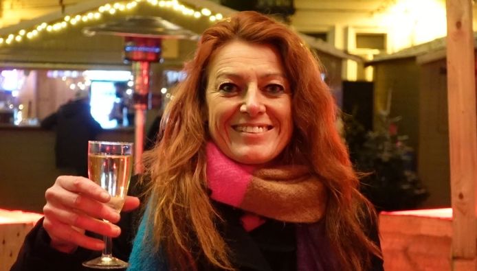 Een toost met Ruth Vandenberghe. Santé!