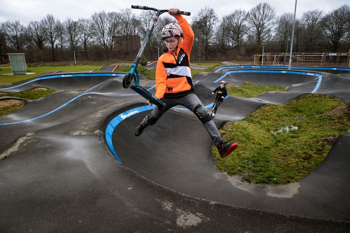 Drie jongens uit Breugel willen een pumptrackbaan in Son en Breugel en hebben al bijna 900 handtekeningen opgehaald met een petitie.