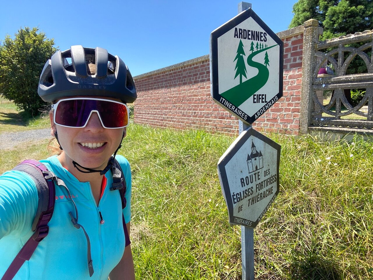 Aniek (34) fietste afgelopen zomer door Nederland, België en Noord-Frankrijk.