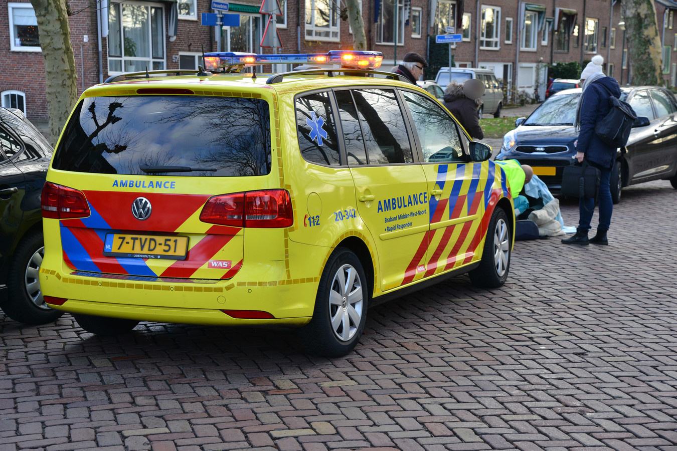 Meisje op fiets aangereden door auto in Breda Foto bd.nl