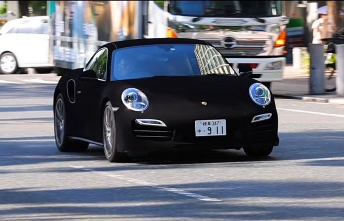 dan dit kan een Porsche niet worden: zwartste lak ter wereld die bijna alle absorbeert is te koop Mobiliteit | hln.be