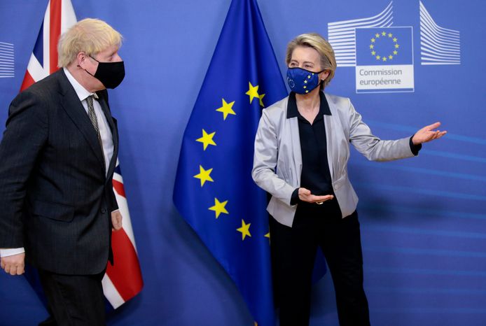 Commissievoorzitter Ursula von der Leyen verwelkomde gisteren de Britse premier Boris Johnson voor overleg in Brussel.