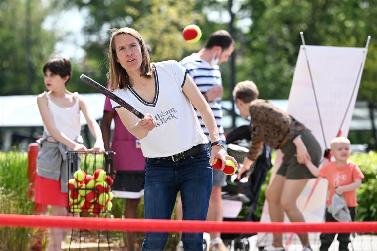 Justine Henin tijdens een liefdadigheidsevenement in Luik. Beeld Photo News