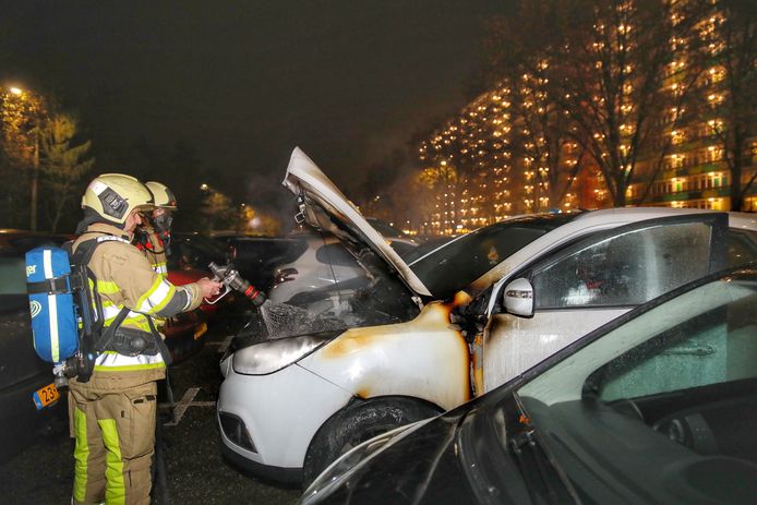 Auto in brand in Zeist.
