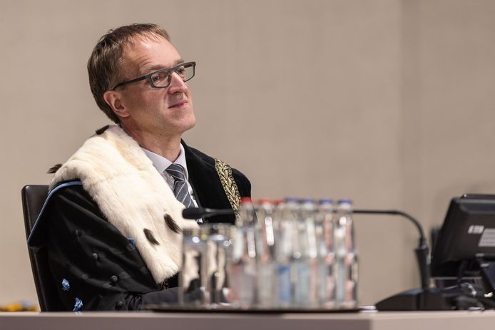Le recteur de l'UGent, Rik Van de Walle, photographié lors de la cérémonie de remise des diplômes de Docteur Honoris Causa de l'université de Gand (UGent), à Gand, vendredi 18 mars 2022.