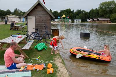 Bewoners vakantiewoningen Vinkel klagen over mislopen energietoeslag, ‘Libéma weigert die aan te vra