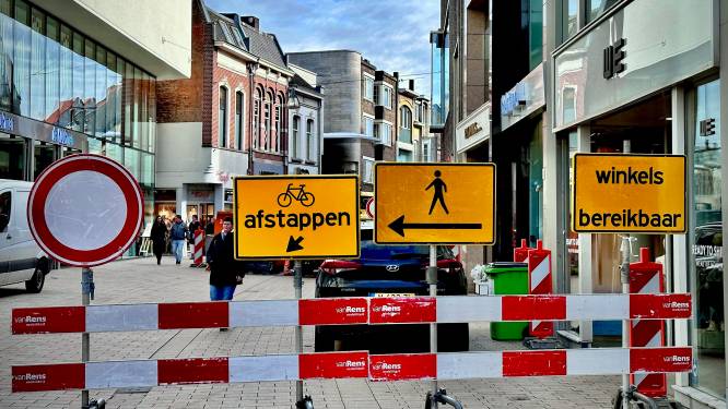 Openbrekingen-golfje in belangrijke straten van Tilburgse binnenstad: ‘Dit moet nu eenmaal gebeuren’ 