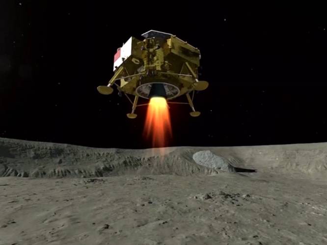 VIDEO. Chinese sonde landt als eerste ooit succesvol op achterzijde van maan (en stuurt al meteen foto door)
