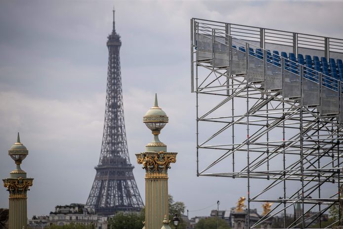 In Parijs zijn de voorbereidingen voor de Olympische Spelen in volle gang.