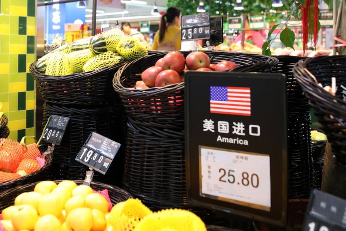 Amerikaans fruit in een supermarkt in Peking.