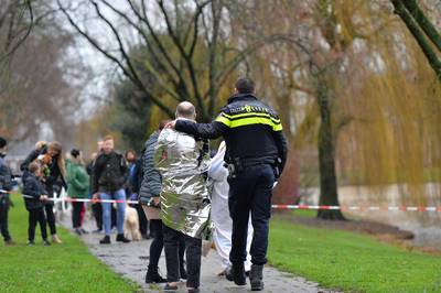 Twee gewonden door brand in Apeldoorn: ‘Gre, jouw flat staat in brand!’