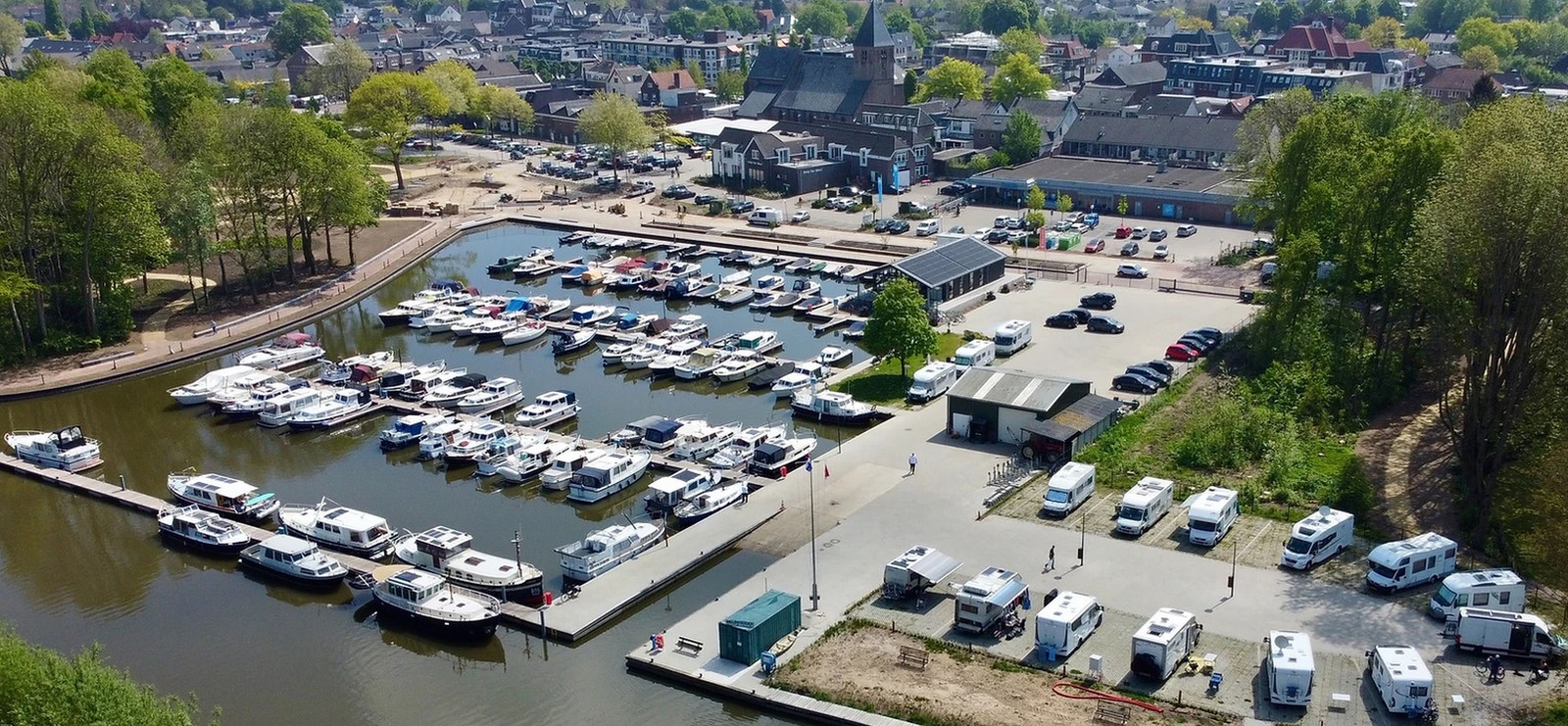 Geldermalsen ligt weer frontaal aan de Linge ‘Niet meer met de kont naar de rivier’ Foto AD.nl
