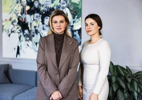 Victoria Koblenko interviewt Olena Zelenska: “Ik haast me naar de schuilkelder, waar ik alleen zit”
