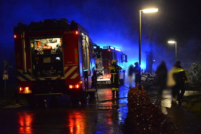 Drie auto's in brand op de Galderseweg in Breda.