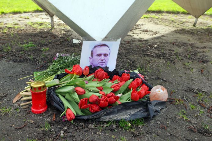 Gedenkplek voor Navalny in het Anne Frankplantsoen in Eindhoven.