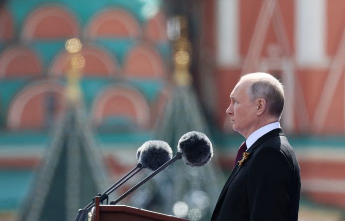 De Russische president Vladimir Poetin tijdens zijn toespraak op de 9 meiparade.