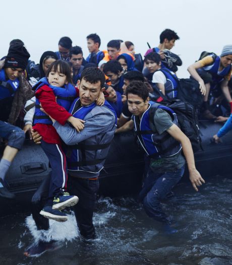 Tientallen vermisten na kapseizen migrantenboot bij Rhodos