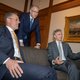 Een beetje politicus draait nu ergens een wethoudersploeg in elkaar