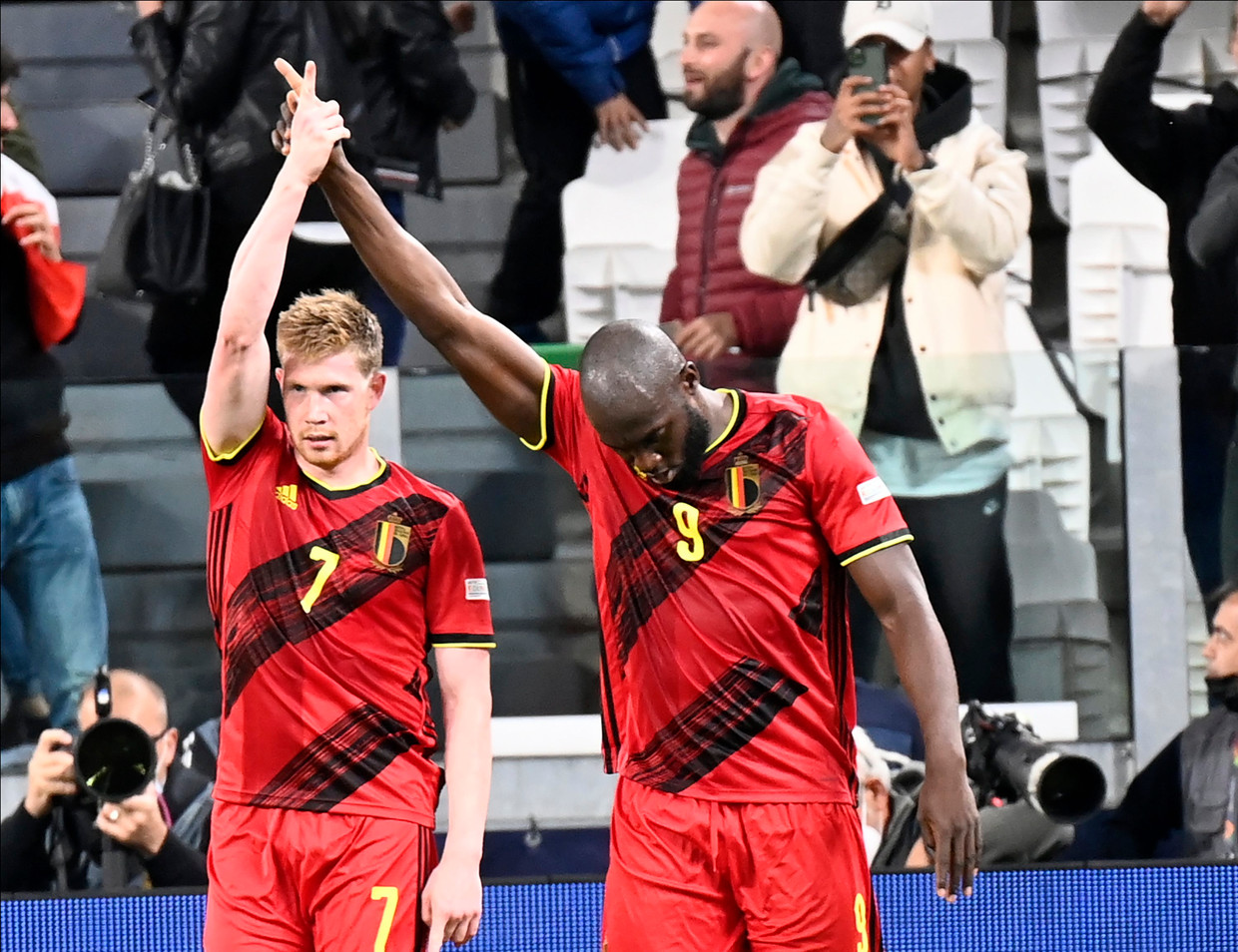 Kevin De Bruyne en Romelu Lukaku in de halve finale van de Nations League tegen Frankrijk, begin oktober. Beeld Photo News