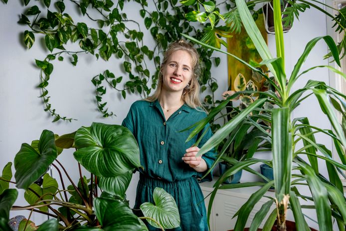 Iris van Vliet (Mama Botanica)