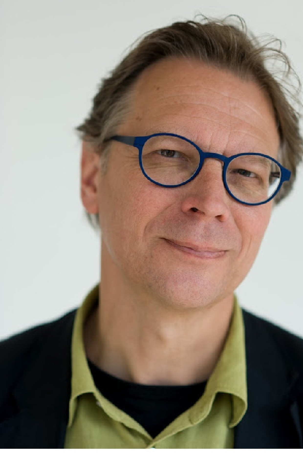 Gijs van der Ham, senior conservator geschiedenis van het Rijksmuseum en auteur van Dof goud. Beeld RM