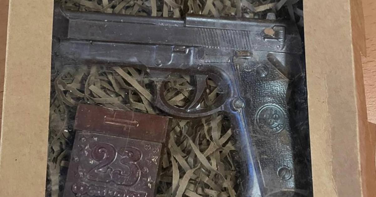 La polizia olandese si trasforma in un’arma da fuoco al cioccolato |  La cosa migliore del web