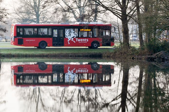 De bussen van Twents rijden sinds vorige week volgens de zaterdagdienstregeling.