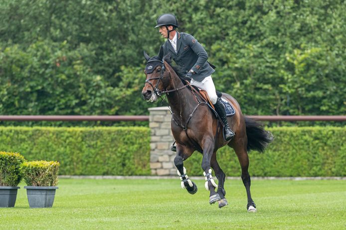 Harrie Smolders  met  Dolinn N.O.P.  in actie in Valkenswaard.
