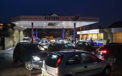 Extreme drukte bij tankstations in Velp, Silvolde en Doetinchem door kortingsactie