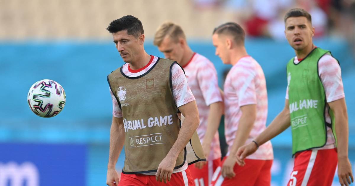 LIVE | Spanje nog zonder Busquets begonnen tegen Polen ...