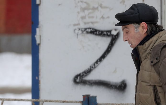 Illustratiefoto: Graffiti van de letter Z op voertuigen van het Russisch leger in Oekraïne.