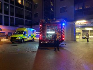 Brandweer rukt uit voor rookontwikkeling op afdeling neonatologie in Brugs ziekenhuis